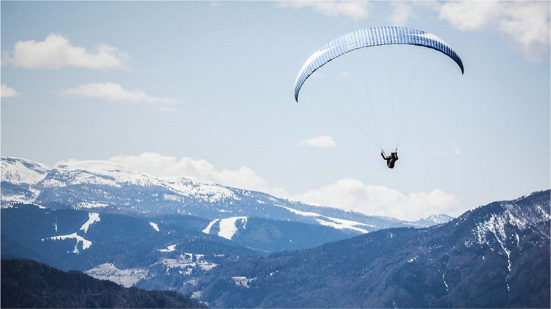 Paragliding