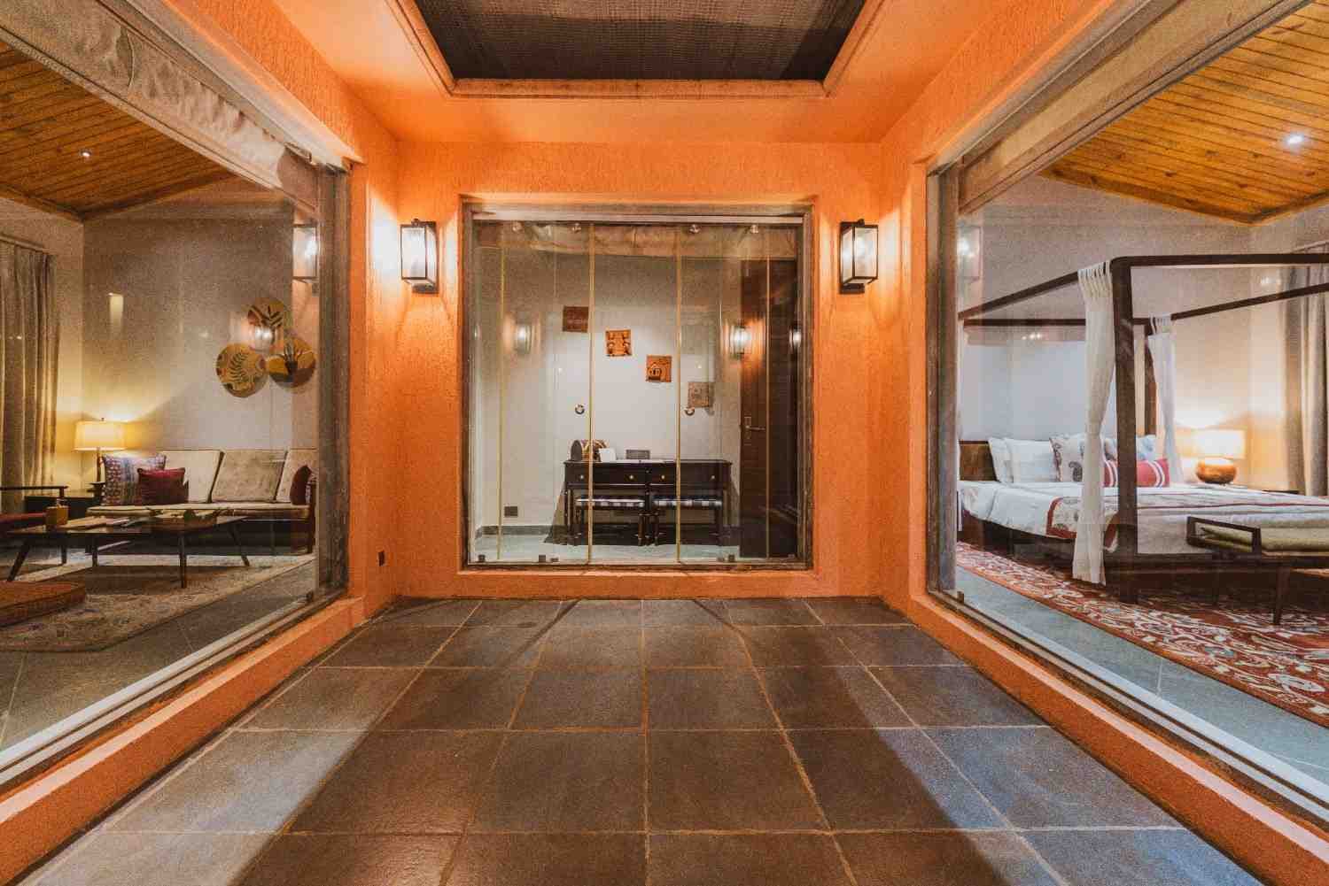 Luxury Villa With Courtyard and Private Pool - View 3