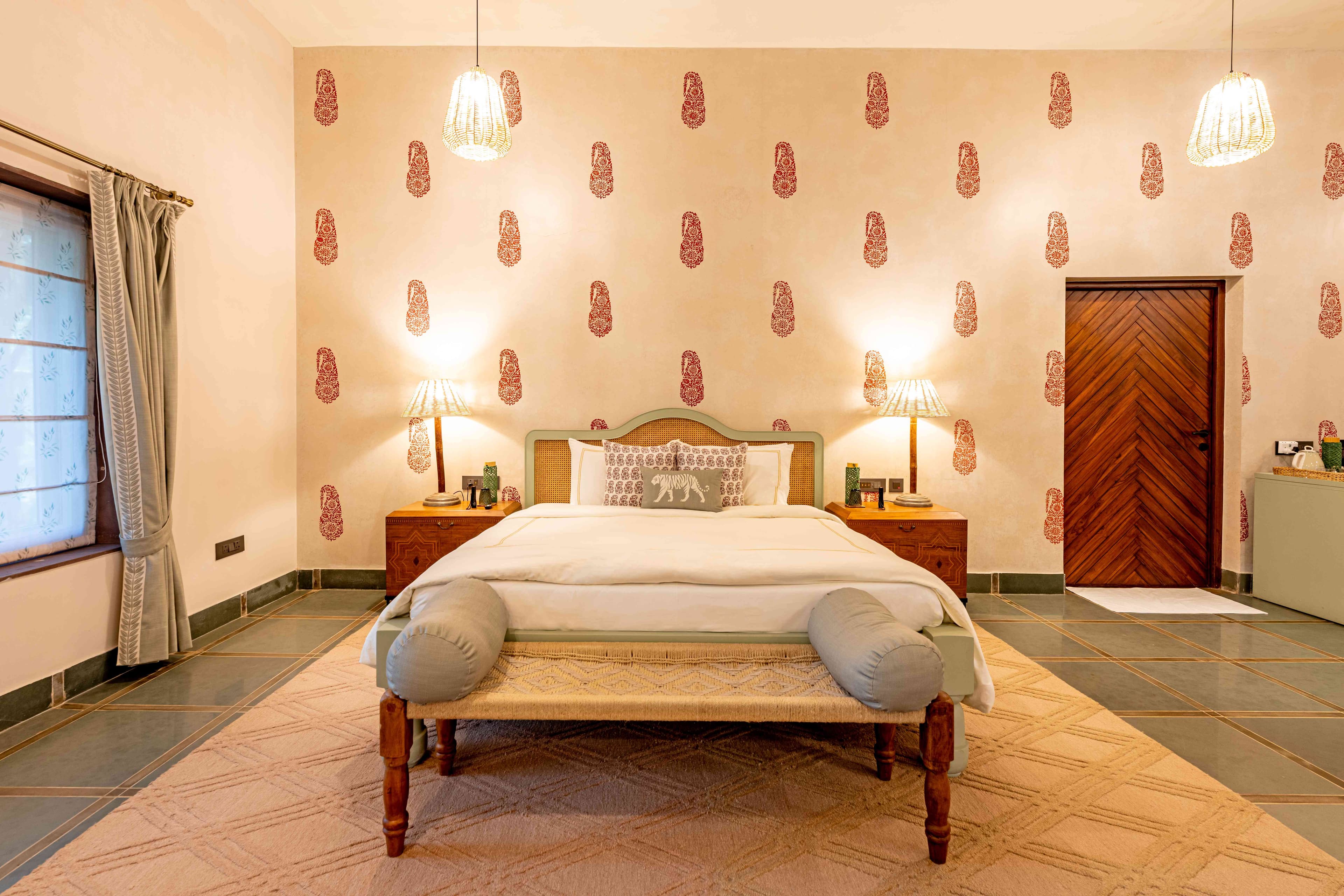 Grand Villa - View 2