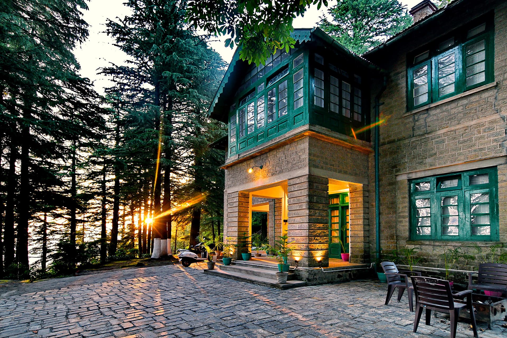 Why a Heritage Hotel Can Be the Best Way to Experience Old Dalhousie